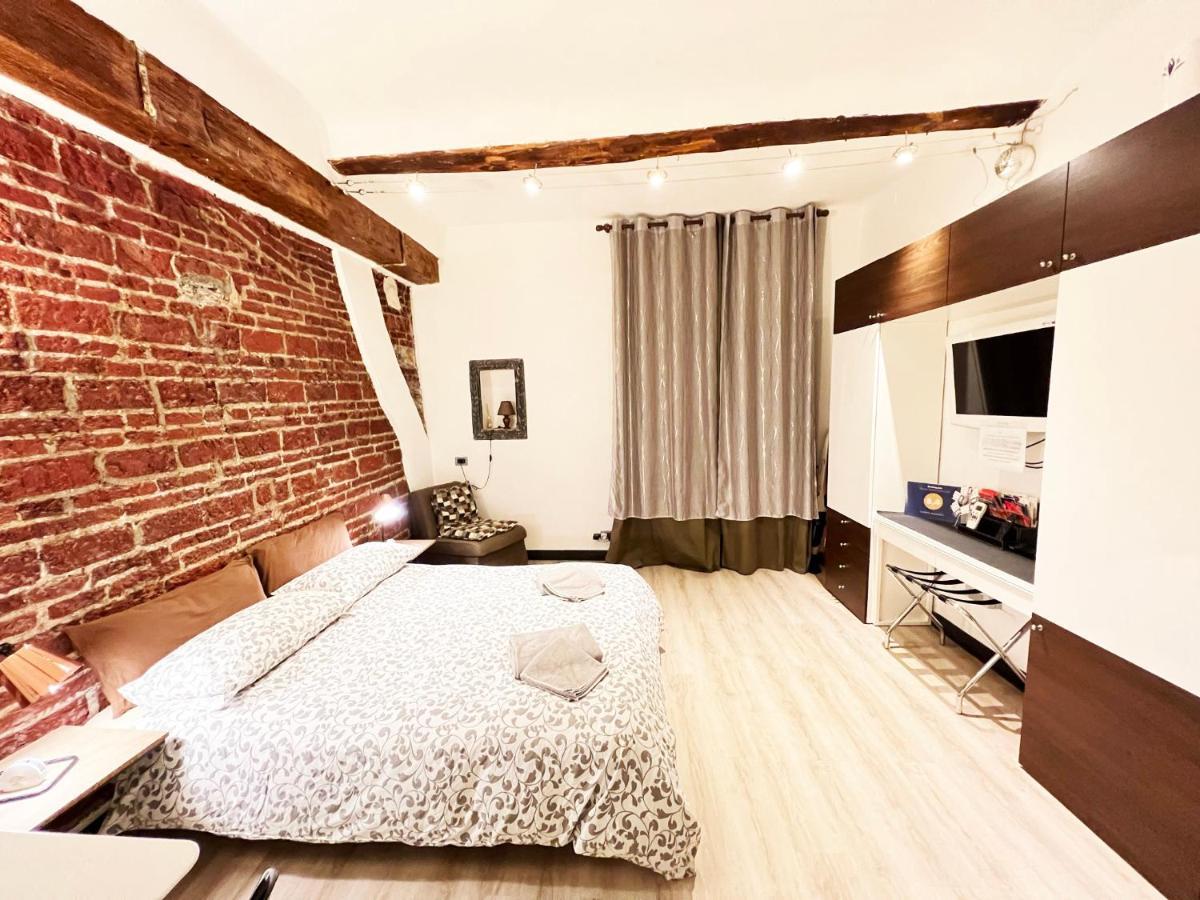 Garibaldi Apartment Genova - Red Lights District (Adults Only) Eksteriør billede